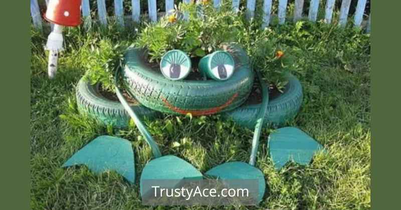 DIY Freida Frog Tire Planters Ideas