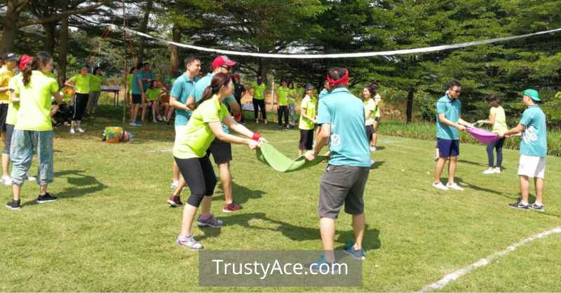 Water Balloon Volleyball Backyard Games