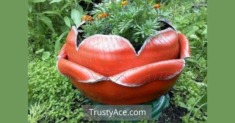 Flower Shaped Tire Planters Ideas