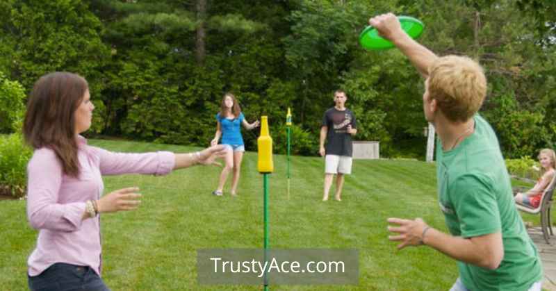 Bottle Bash Frisbee Game - Fun Games For Large Groups To Play Outdoor