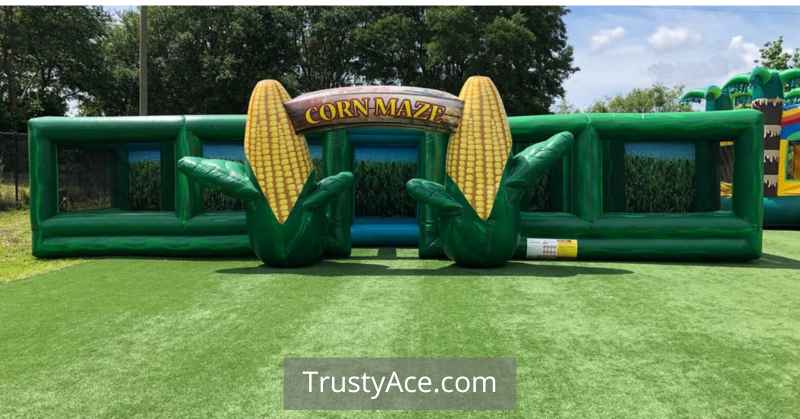 Giant Inflatable Maze - Fun Outdoor Games For Middle Schoolers