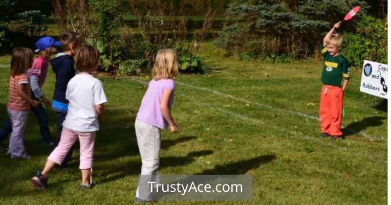 Red Light, Green Light, Mother May I? - Fun Outdoor Games For Large Groups Of Kids