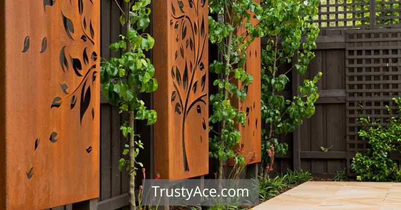 Tall Garden Fence Ideas Using Corten Steel