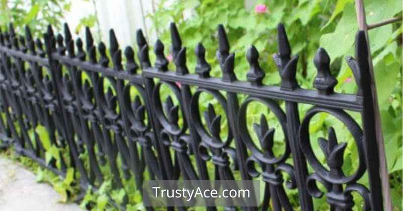 English Garden Fence Ideas