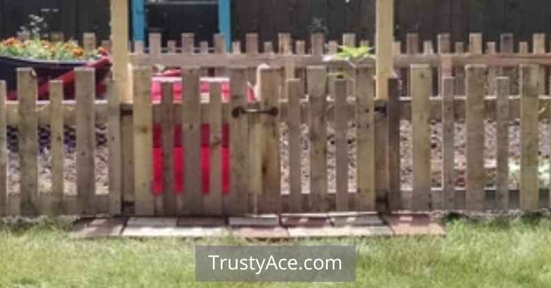 How To Build A Chicken Wire Garden Fence