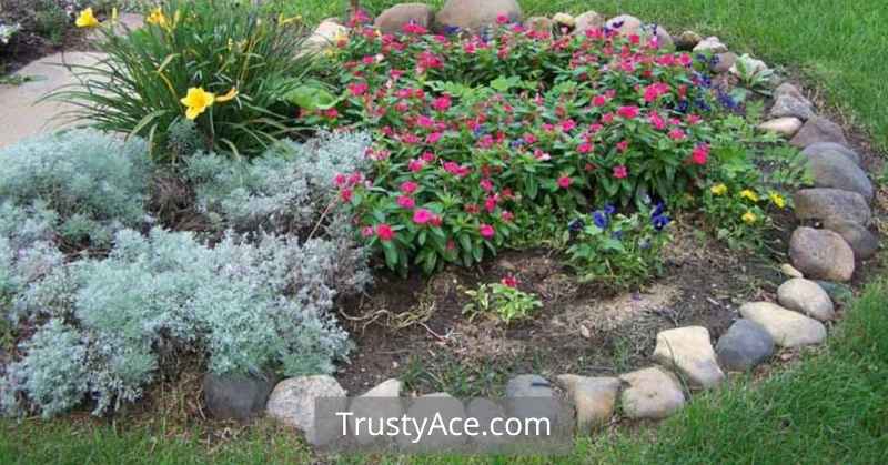 Landscaping Border Ideas With Rock Edging