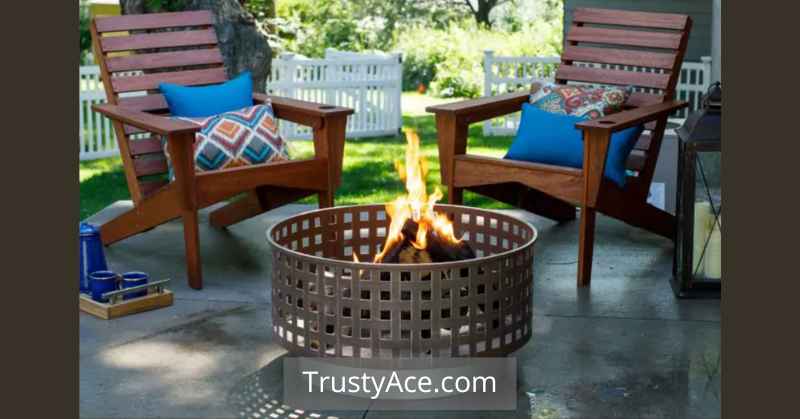 Rustic Outdoor Fire Pit Ideas With Metal Ring