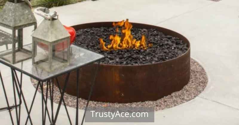 Metal Ring Rustic Outdoor Fire Pit Ideas