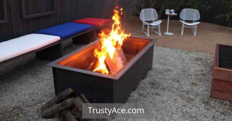 Ideas For Backyard Outdoor Fire Pit Area To Mingle Around