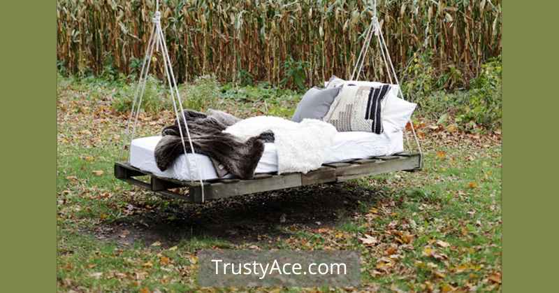 Pallets DIY Tree Swing Ideas