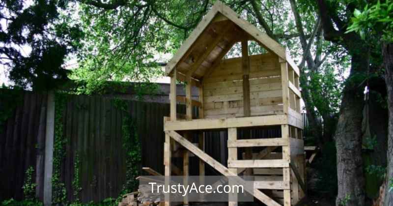 Pallet Treehouse Ideas