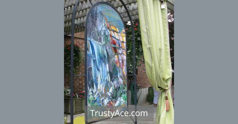 Fence Ideas With Stained Glass And Wood Panels