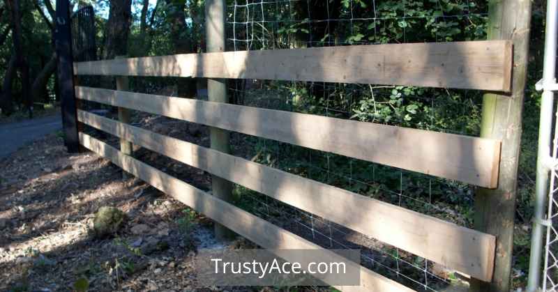 Corral Wood Fence Ideas