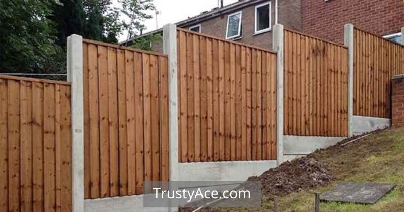 Slope Wood Fence Ideas