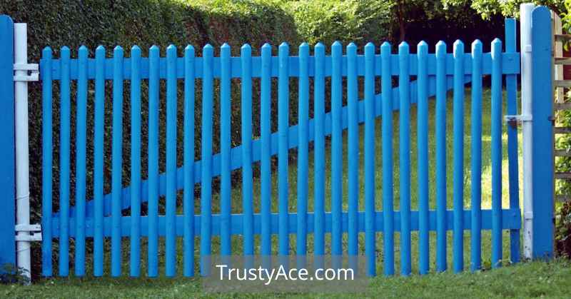 Wood Fence Ideas That Are Blue Painted